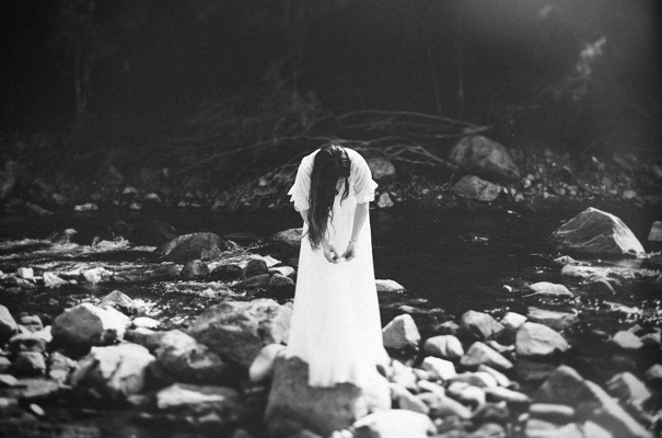 tim-coulson=photographer-bush-wedding-sydney-amazing-creek-river-country16