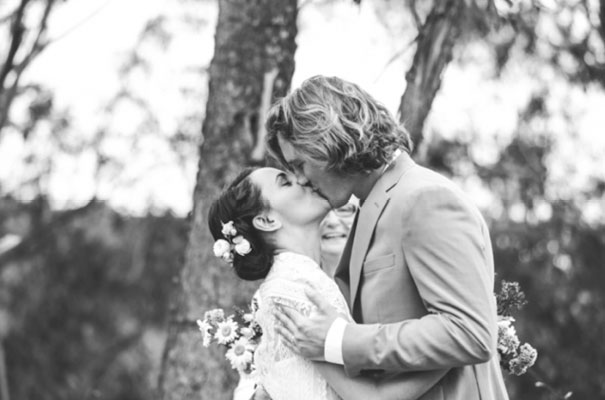 photographer-lara-hotz-country-wedding-inspiration-lace-lover-wedding-dress-bridal-gown-braids-hair-flowers-bowtie12