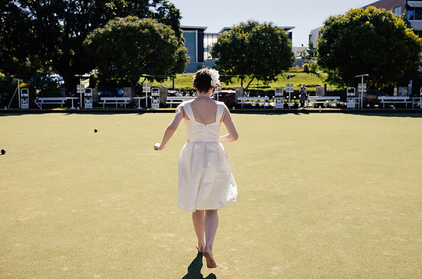 http://hellomay.com.au/wp-content/uploads/2013/07/lawn-bowls-bowling-club-wedding-reception-bare-foot-retro-bride52.jpg