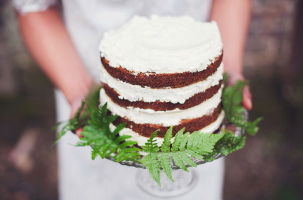 boho-bride-succulents-wedding-greenery-cakes-styling-inspiration-marion10