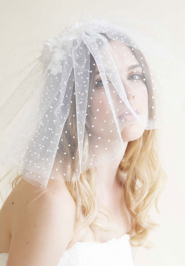 bride-la-boheme-veil-accessories-wedding-polkadots-gold