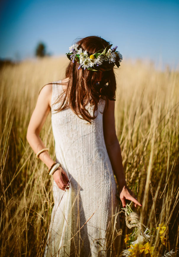 best-wedding-ever-the-wanderers-daisies-boho-bride-country-hippie-wedding-farm-inspiration46