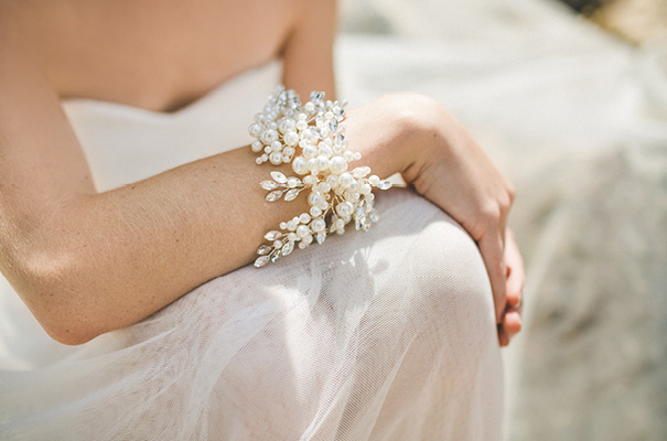 bridal-accessories-australian-designer-vintage-belt-hair-piece-veil-delicate-pearl-deco4