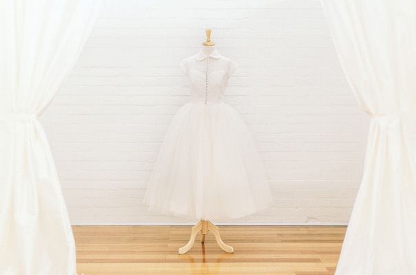 vintage-bridal-gown-wedding-dress-peter-pan-colar29