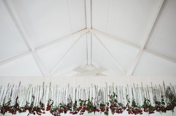 james-frost-red-roses-Mindaribba-House-wedding21