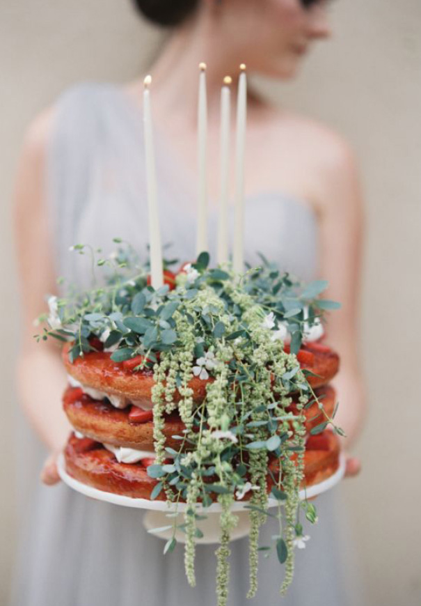 naked-wedding-cake-reception-flowers-inspiraton-donut-cake213
