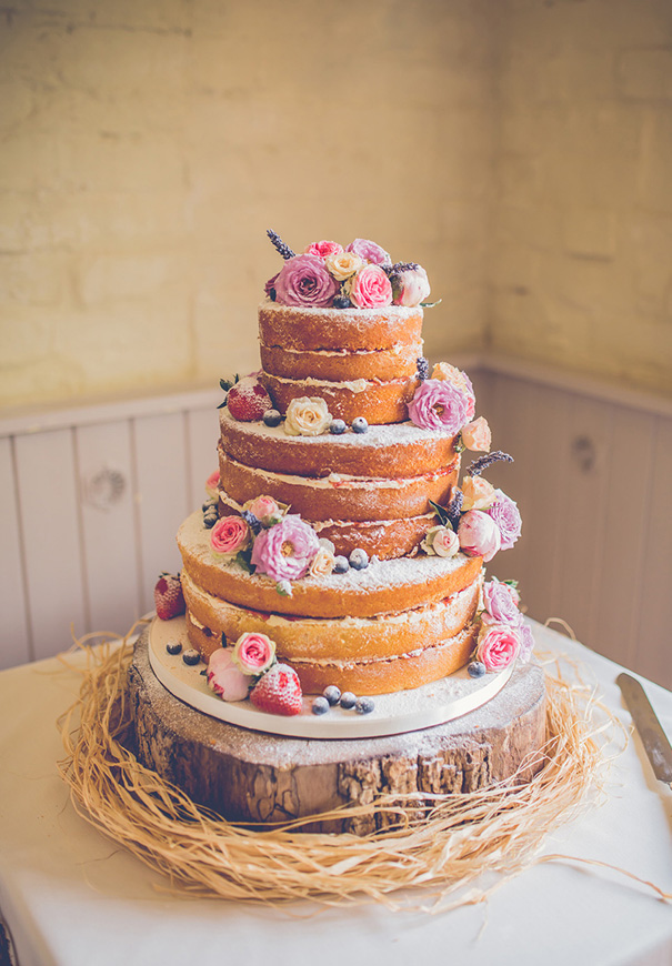 naked-wedding-cake-reception-flowers-inspiraton-donut-cake218
