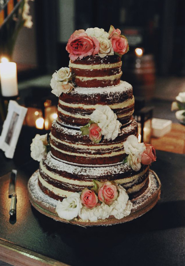 naked-wedding-cake-reception-flowers-inspiraton-donut-cake220