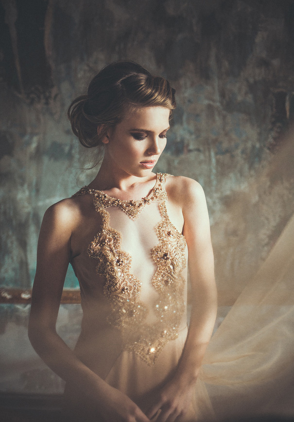 alana-aoun-bridal-gown-wedding-dress-gold-black7