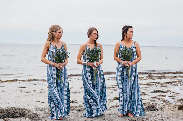 http://hellomay.com.au/wp-content/uploads/2014/11/barefoot-sandals-anna-campbell-wedding-dress22.jpg