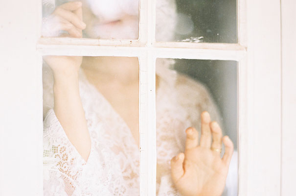emily-riggs-bridal-wedding-dress-lace-elegant-whimsical5