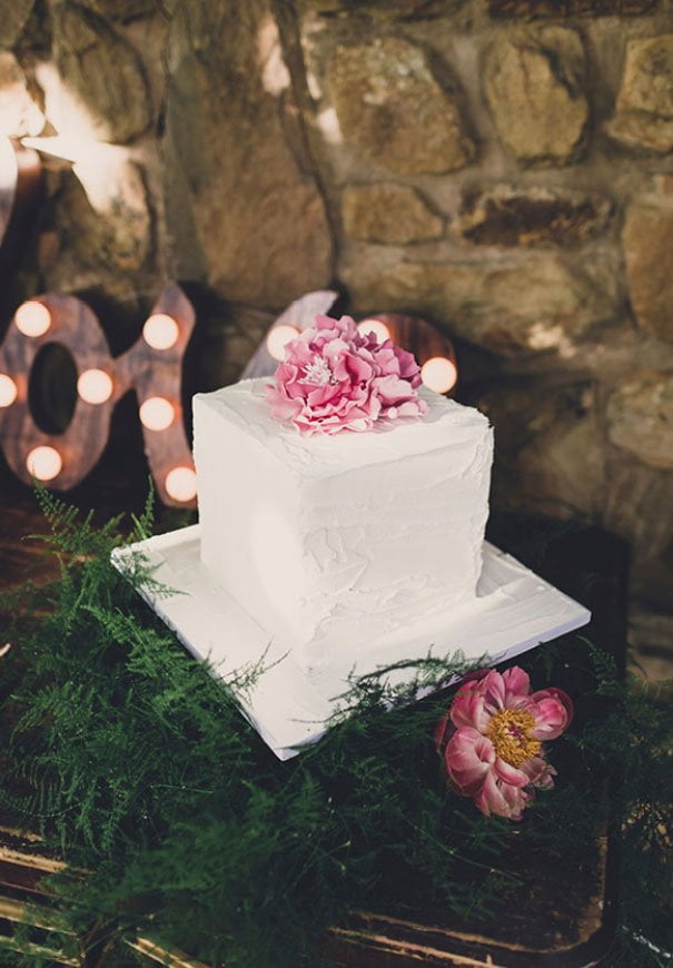wedding-cake-topper-flowers-dessert-inspiration-cool-different-best2