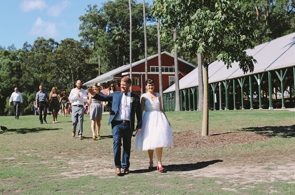 national-park-sydney-australian-bush-wedding-vintage-bride30