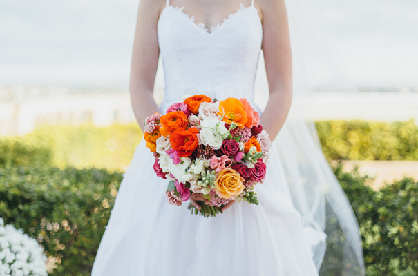 DIY-backyard-wedding-ladder-floral-styling-inspiration25