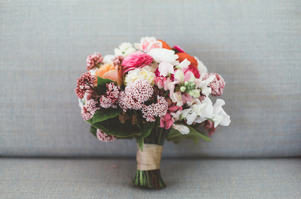DIY-backyard-wedding-ladder-floral-styling-inspiration9