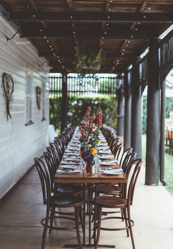 best-DIY-backyard-wedding-ladder-floral-styling-inspiration4