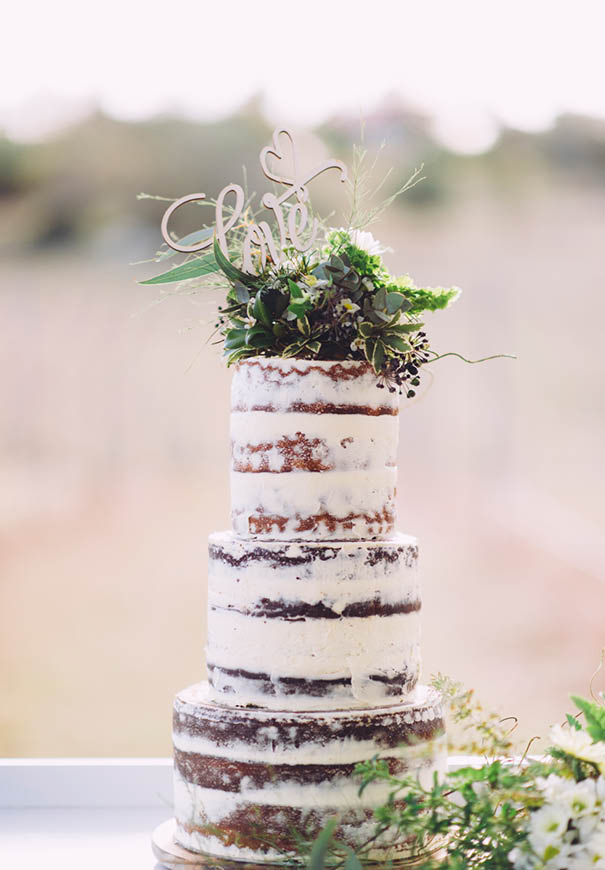 cool-wedding-cake-ideas-fruit-flowers-succulents-dessert11
