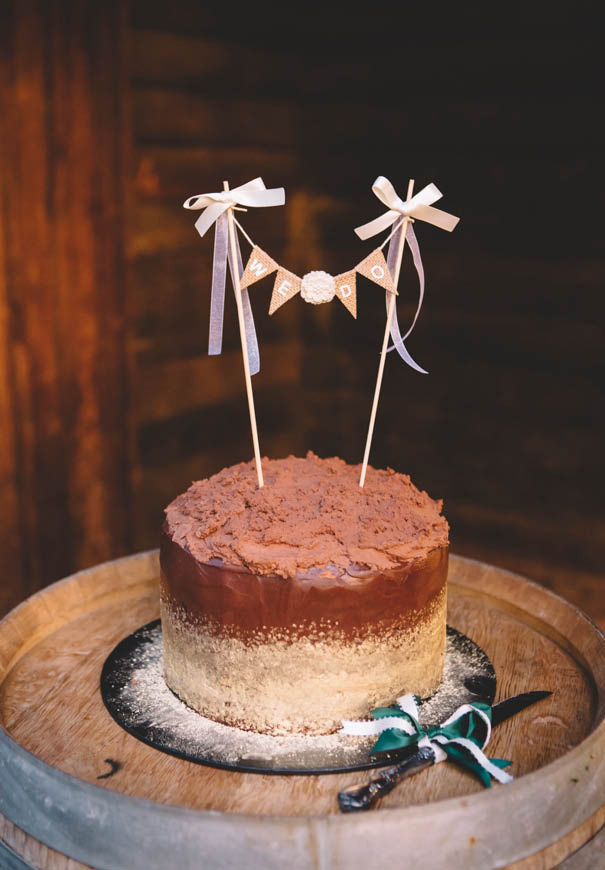 cool-wedding-cake-ideas-fruit-flowers-succulents-dessert5