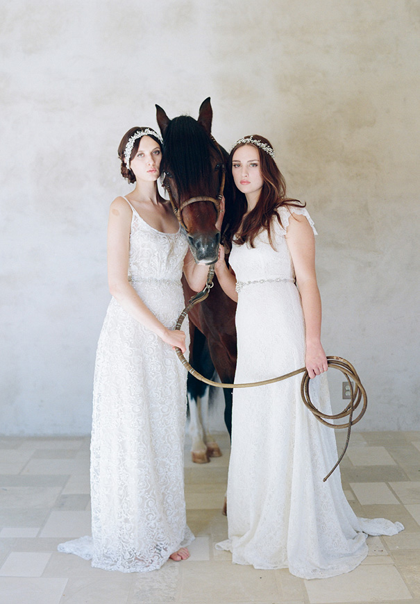 twigs-and-honey-bridal-accessories-wedding-dress-elizabeth-messina12