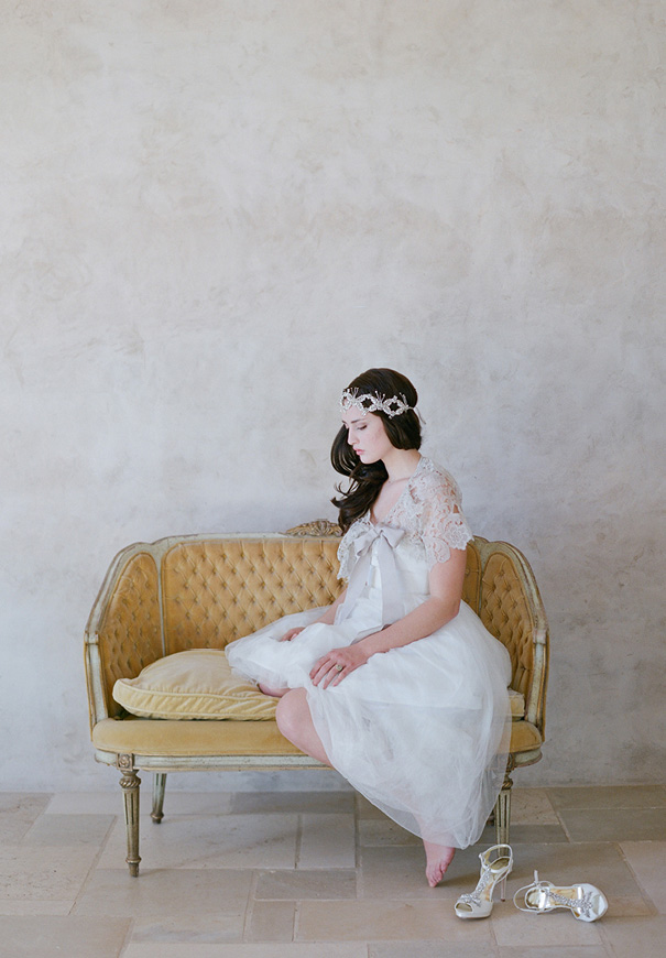 twigs-and-honey-bridal-accessories-wedding-dress-elizabeth-messina6