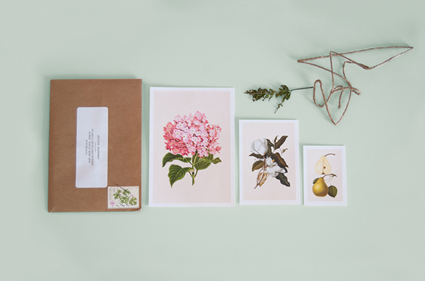 botanical-wedding-invitation-flower-green-kraft-classic