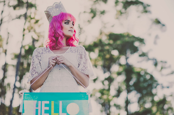 pink-hair-rock-n-roll-gypsy-boho-bridal-inspiration-styling-ideas-cake-wedding10