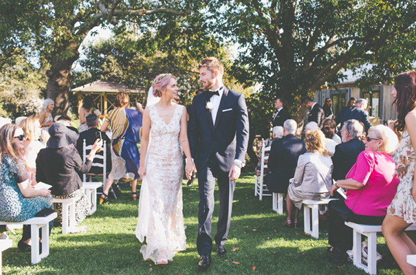 purple-hair-bride-wedding-inspiration-barn-country16