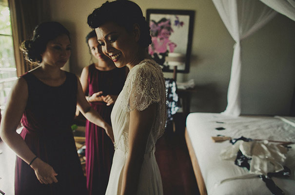 bali-wedding-jenny-packham-bridal-gown-dan-oday-photography11