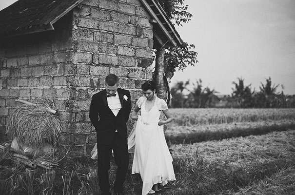 bali-wedding-jenny-packham-bridal-gown-dan-oday-photography35
