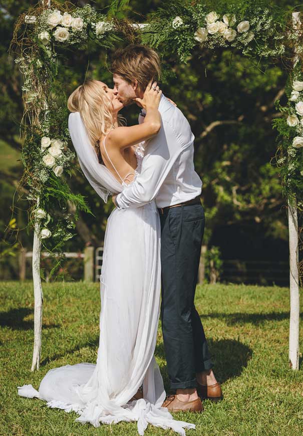 NSW-byron-bay-wedding-grace-loves-lace-bridal-gown57