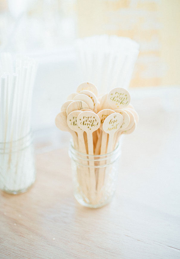 cool-wedding-favour-ideas-inspiration-DIY-jars-plants5