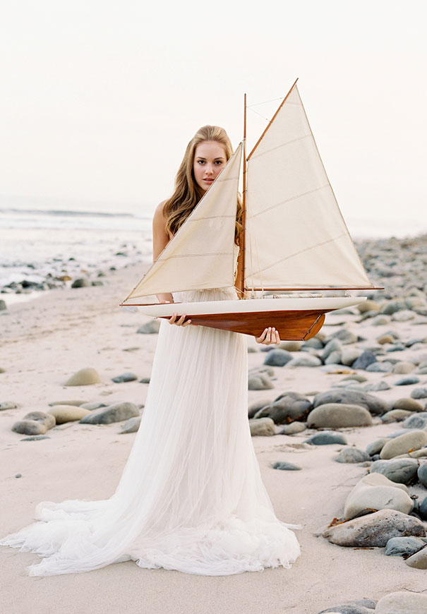 jose-villa-beach-coastal-barefoot-romantic-bridal-inspiration-wedding-styling