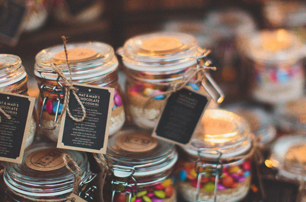 wedding-favour-ideas-inspiration-DIY-jars-plants