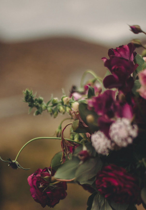 romantic-purple-gold-forest-wedding-inspiration4