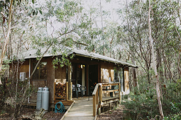 blue-mountains-bush-australian-wedding-shed