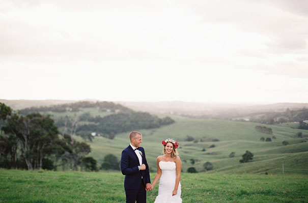 byron-bay-wedding-hinterland-floral-crown-amazing-feather-and-stone-photography21