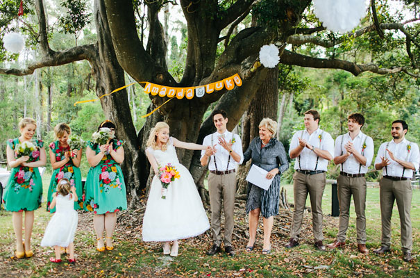 cute-DIY-bunting-wedding-barn-winery-qld-julian-beattie-retro-vintage-bride46