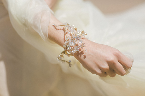 bridal-accessories-australian-designer-vintage-belt-hair-piece-veil-delicate-pearl-deco2