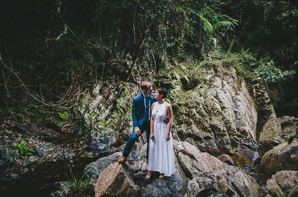 brisbane-wedding-photographer-bush-waterfall-australian-barefoot-bride335
