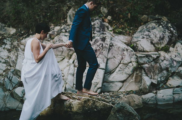 brisbane-wedding-photographer-bush-waterfall-australian-barefoot-bride345