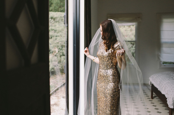 Ziolkowski-gold-sequin-wedding-dress-lara-hotz-sydney-photographer19