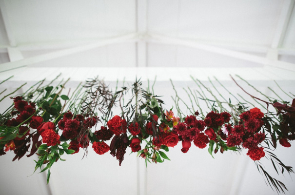 james-frost-red-roses-Mindaribba-House-wedding6