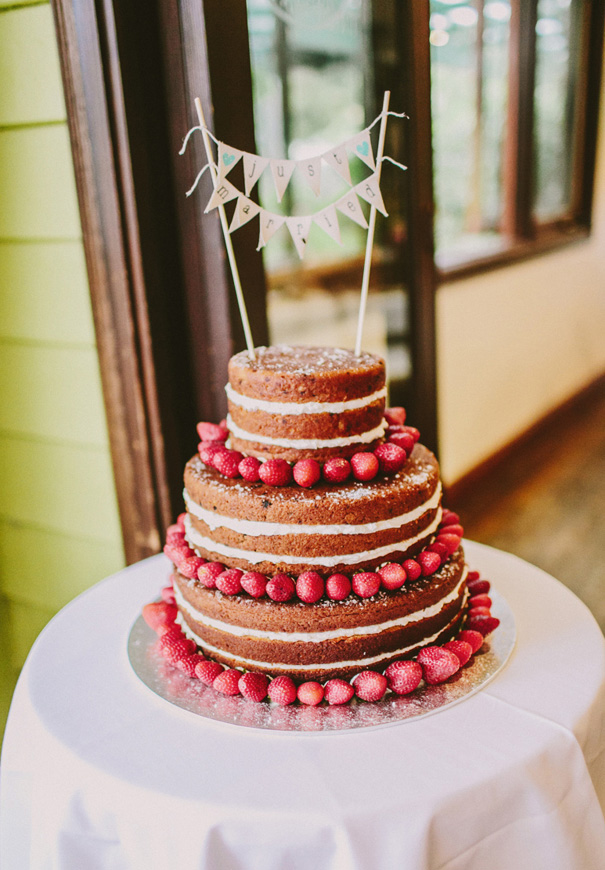 naked-wedding-cake-reception-flowers-inspiraton-donut-cake2