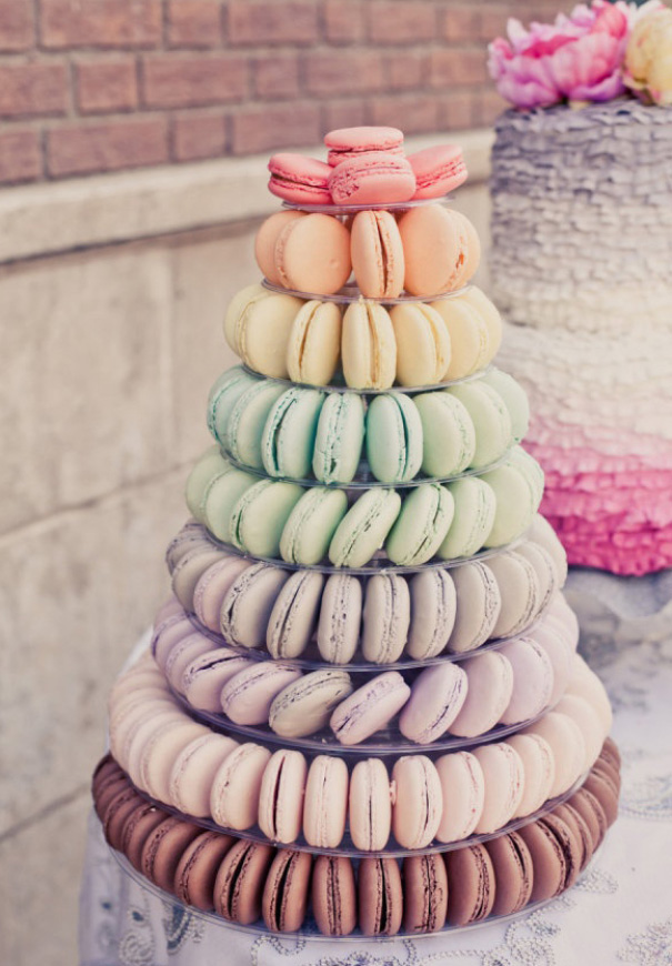 naked-wedding-cake-reception-flowers-inspiraton-donut-cake221