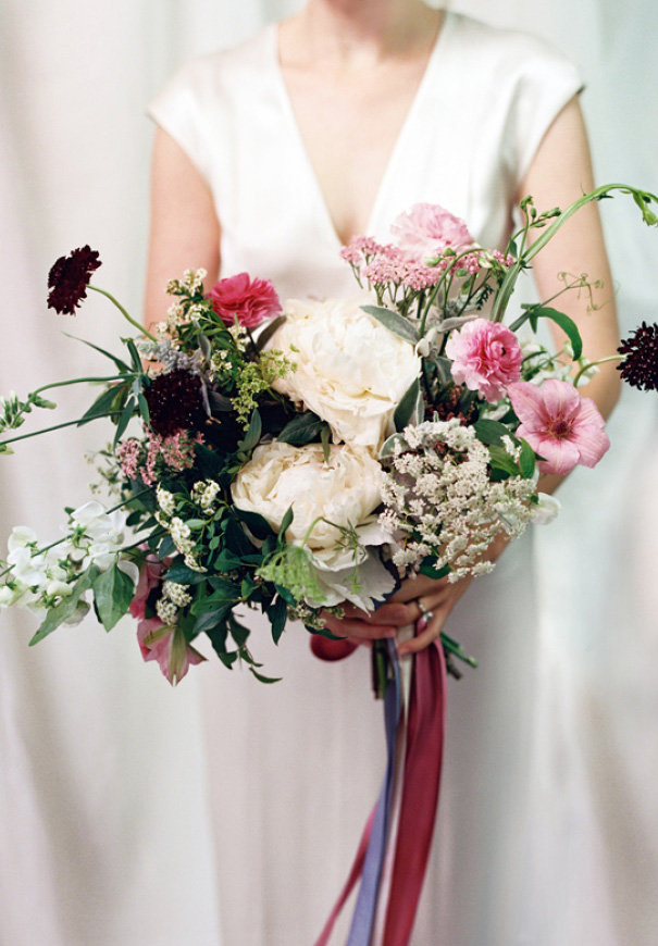 cool-beautiful-wild-flowers-bridal-bouquet-inspiration-wedding-florals7