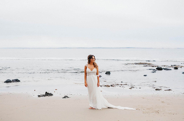 barefoot-sandals-anna-campbell-wedding-dress18