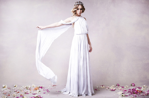 ODYLYNE-ROMANTICS-bridal-gown-wedding-dress