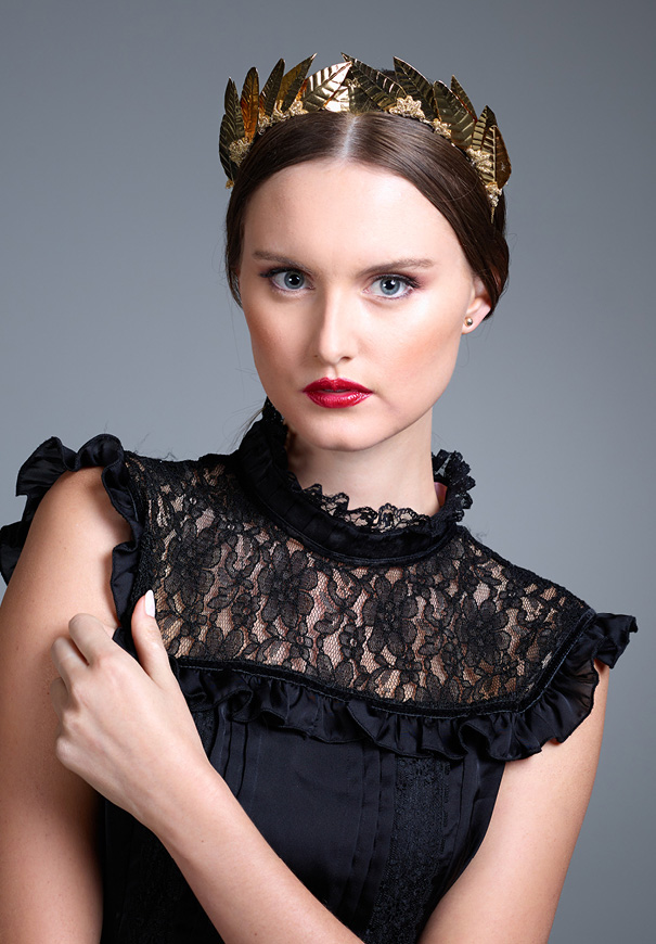 Viktoria-Novak-The-Pale-Empress-gold-leaf-wreath-bridal-accessories-crown15