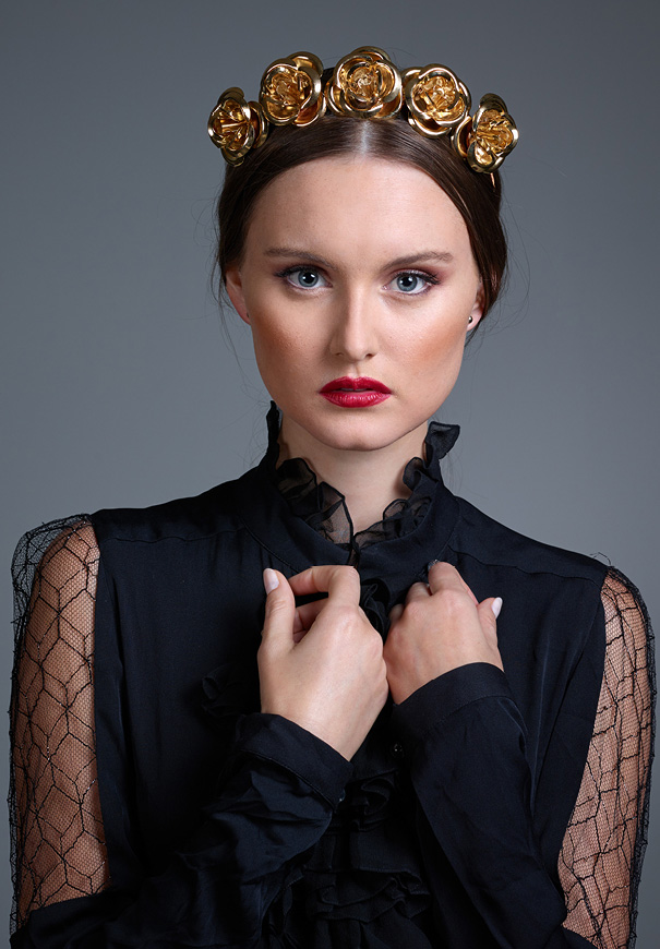 Viktoria-Novak-The-Pale-Empress-gold-leaf-wreath-bridal-accessories-crown8