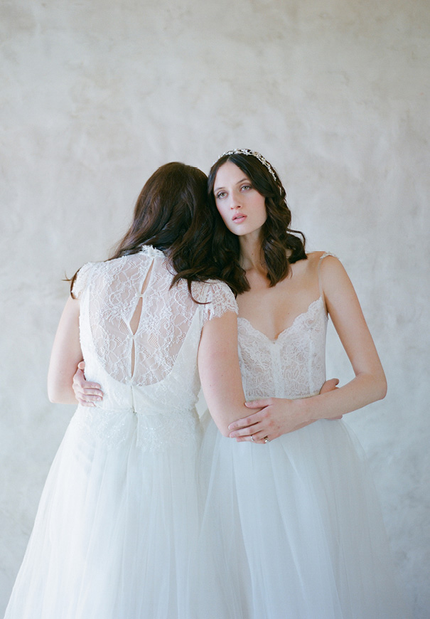 twigs-and-honey-bridal-accessories-wedding-dress-elizabeth-messina25